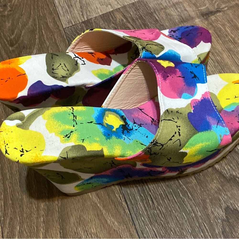 🔥 Colorful Floral Wedge Sandals - Picture 2 of 10
